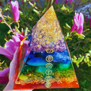 7_chakren-pyramide_615717847